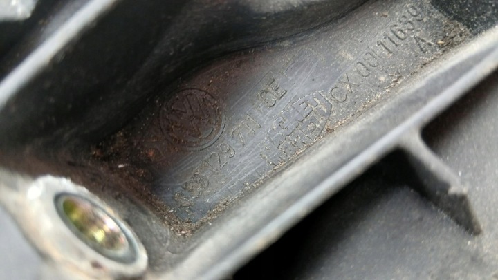 фото №10, Колектор впускний  038129711ce vw golf iv 1.4b