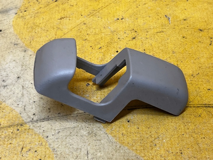 фото №3, Захист заглушка кронштейни ременів безпеки перед toyota hilux viii 8