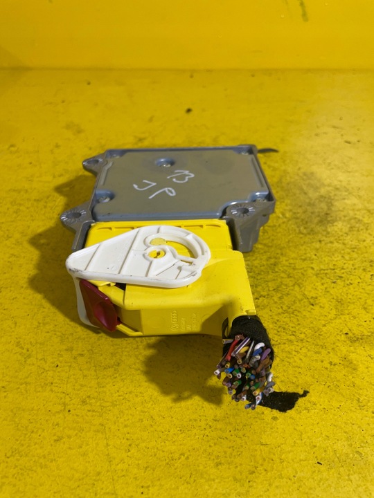 фото №6, Audi a4 b8 - модуль датчик подушок