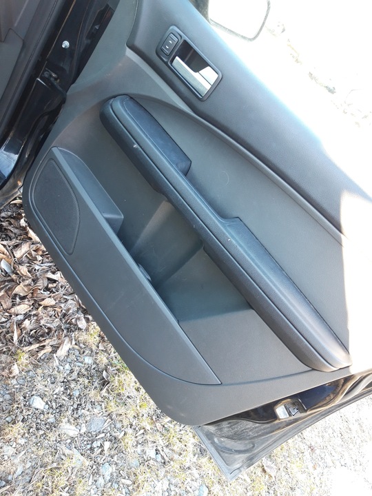 фото №4, Ford c-max i 2006r боковина обшивки двері комплект