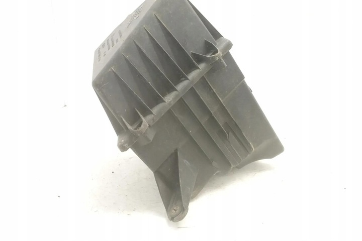 фото №9, Корпус фильтра воздуха skoda fabia i 6y2 6q0129601 1.42l дизель 2006