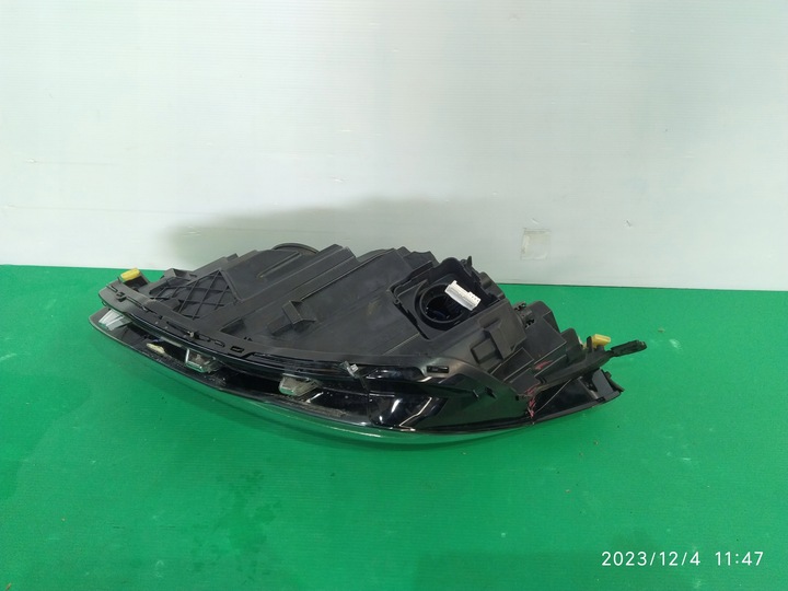 фото №11, Лампа перед права vw golf 8 viii 5h1941006