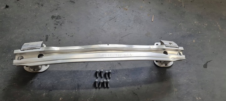 фото №1, Sq8 4m rsq8 q8 балка бампера зад задня гвинти 24r 4m0807309 sq7 4m q7