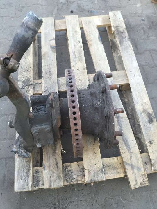 фото №12, Ступиця правий перед 22,5" 10 шпильок iveco stralis euro5 2006r