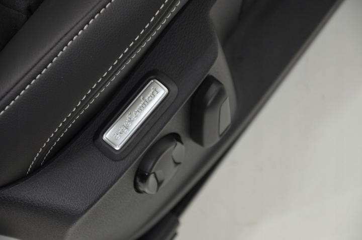 фото №7, Vw passat b8 fl універсал сидіння шкіра алькантара підігрів