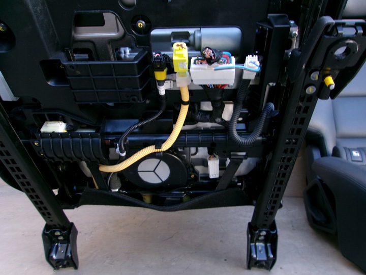 фото №12, Hyundai tucson iii сидіння диван обшивки шкіра підігрів вентильовані