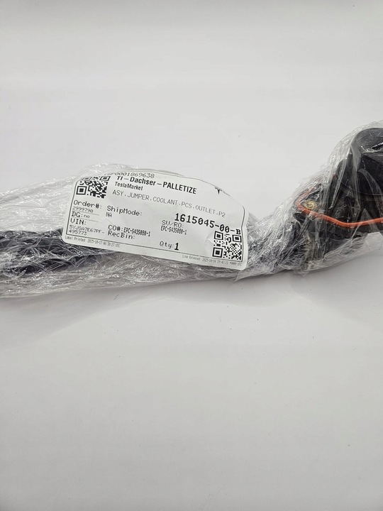 фото №10, Tesla шланг системи охолодження акумулятора 1615045-00-b