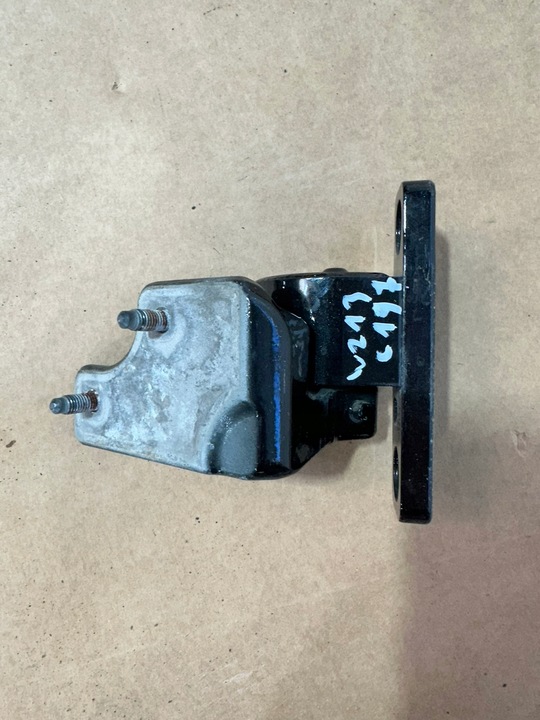 фото №5, Петлі двері праві зад, нижній, верхній mercedes e клас w213 s, c197 комплект