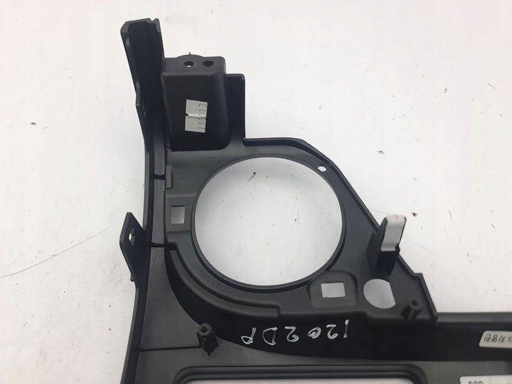 фото №10, Hyundai kona i 2019 права сторона рамка панелі розподільчої