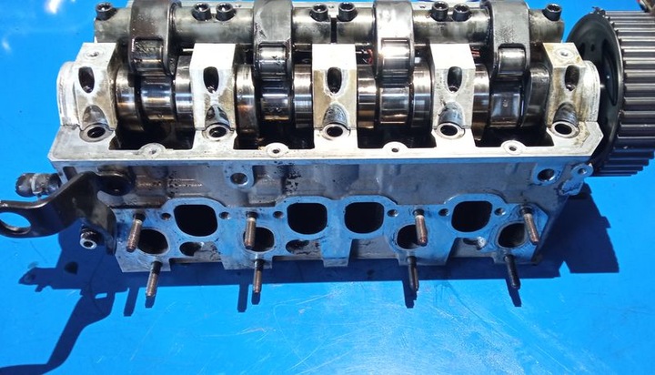 фото №10, Головка цилиндров 038103373r vw.passat b5 1,9 tdi 130km awx