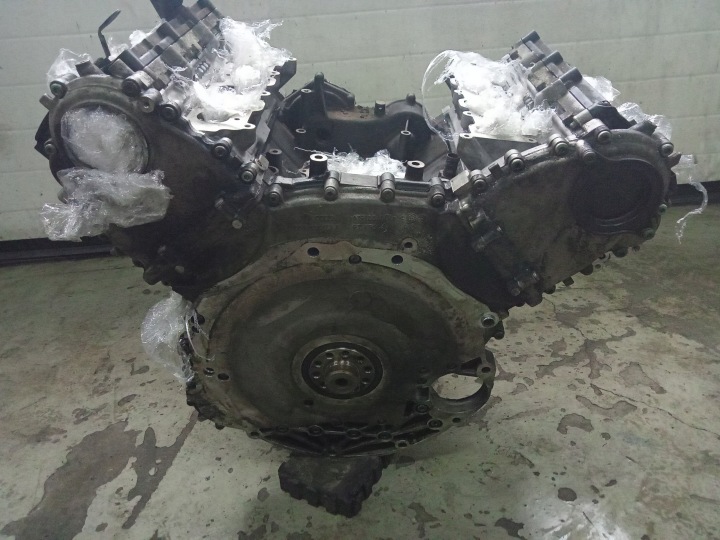 фото №12, Двигун голий стійка audi s4 b6 b7 4,2 v8 bbk
