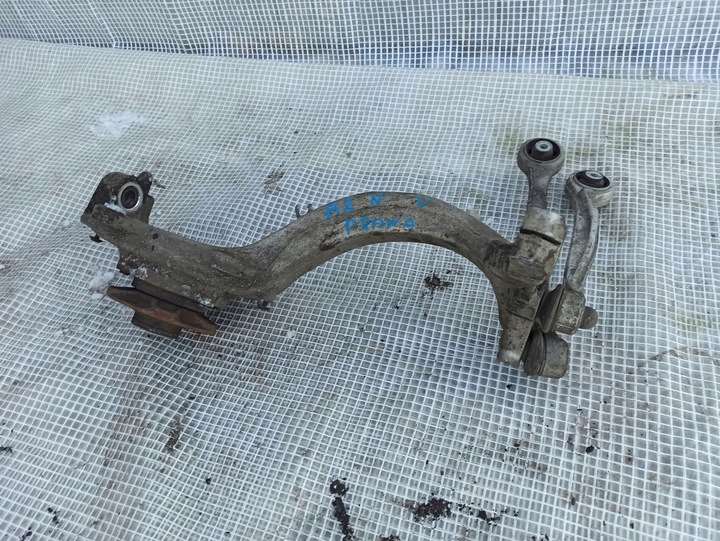 фото №2, Audi a8 d3 поворотна опора права перед ступиця 4.2 mpi