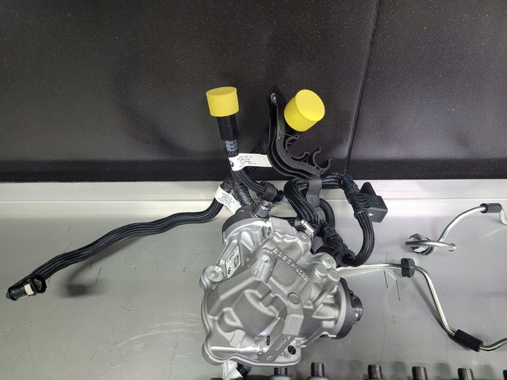 фото №1, Насос common rail bmw b57d30a/b 13518571556 новая