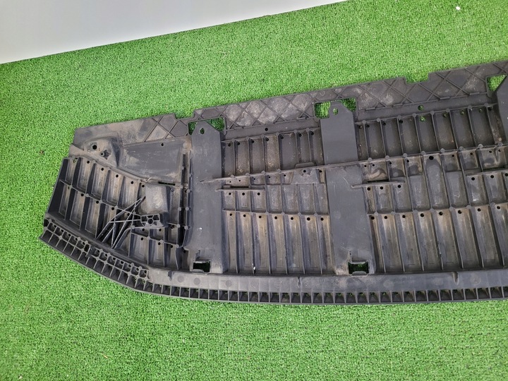 фото №4, Audi q3 8u0 захист плита pod бампер 8u0807233a