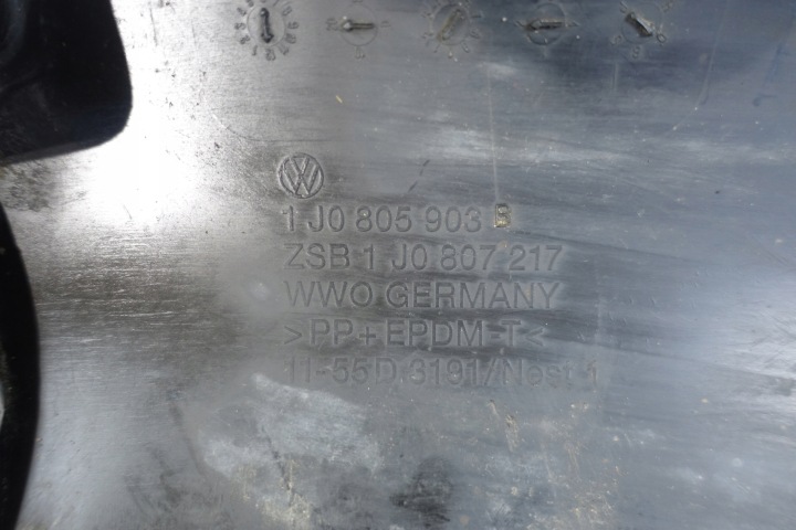 фото №11, Накладка спойлер бампера перед volkswagen golf iv 1j0805903b