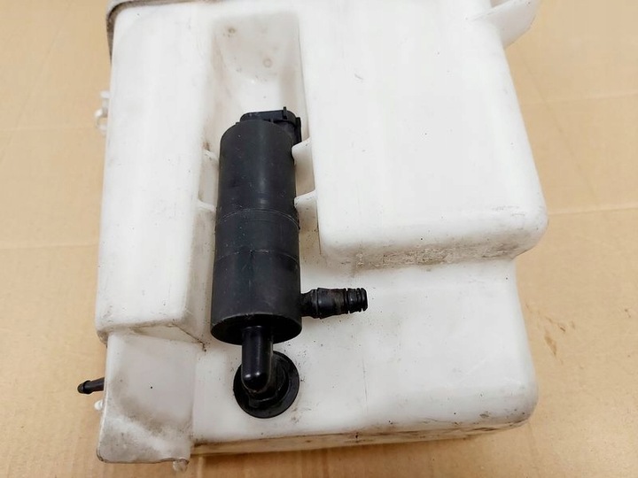 фото №7, Toyota avensis t25 бачок омывателя ксенон