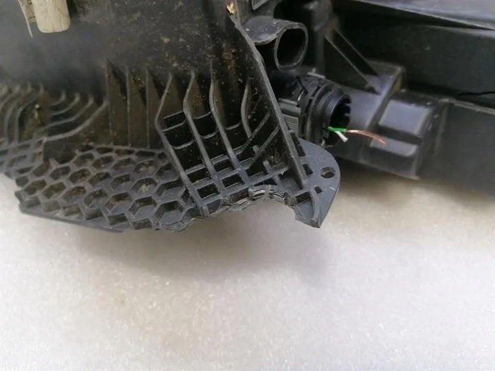 фото №9, Ferrari roma f169 левая свет главные 918250 wadliwe фара левый повреждённый