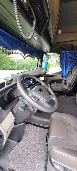 фото №8, Полка большая столик з выдвижной ящик man tgx od 2020r.