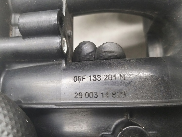 фото №14, Коллектор всасывающий крышки a4 b7 a6 golf v a3 leon 2.0 tfsi bwa bgb 06d133185l