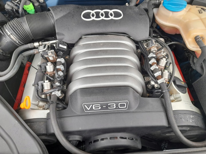 фото №6, Audi a4 b6 двигун 3.0 220km 162kw стійка asn quattro