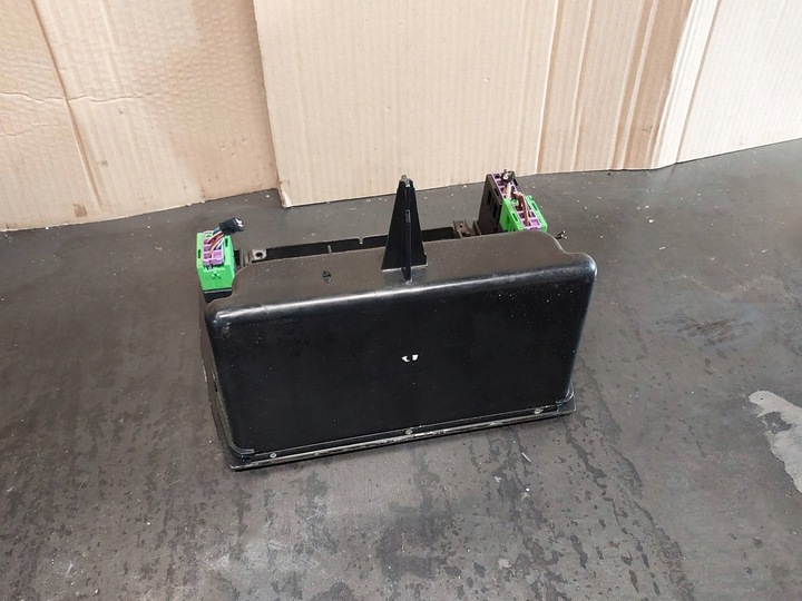 фото №14, Рамка радіо панелі розподільчої vw passat b5 дерево 3b0858069k