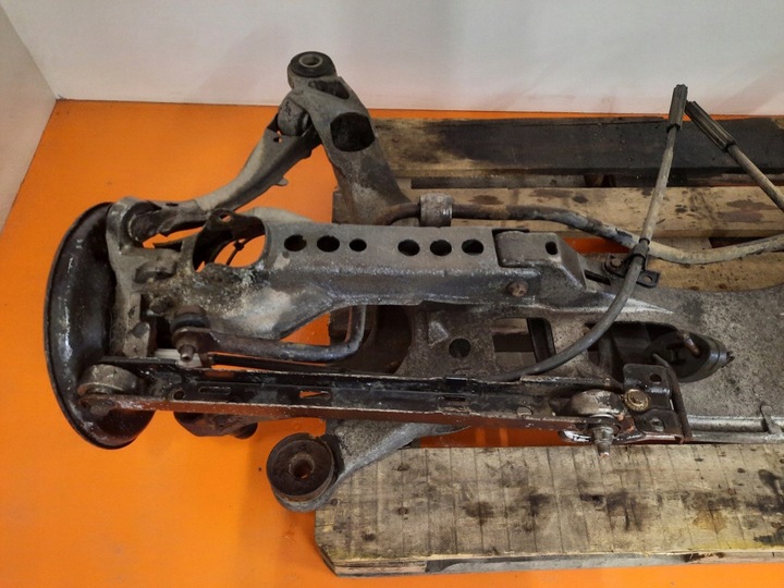 фото №9, Volvo s80 2.5d 98-06 sedan балка подвешивание зад задняя 09200417