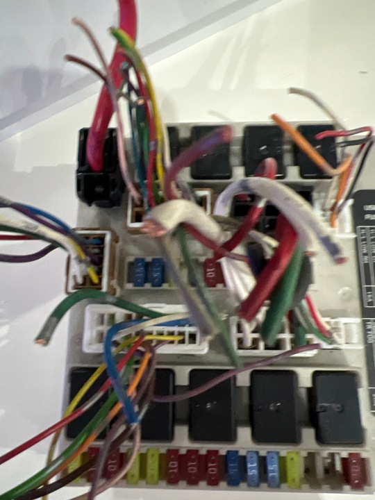 фото №5, Коробка предохранителей uch nissan micra 422k18