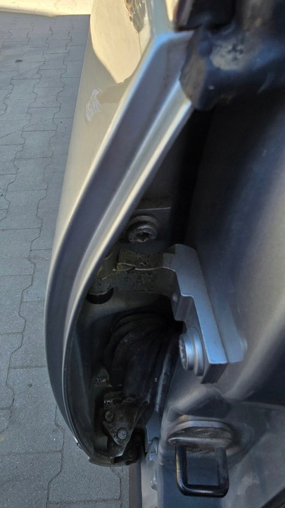 фото №1, Петля двері зад праві лівий vw passat b5 fl рестайлінг 1996-2005 колір la7w