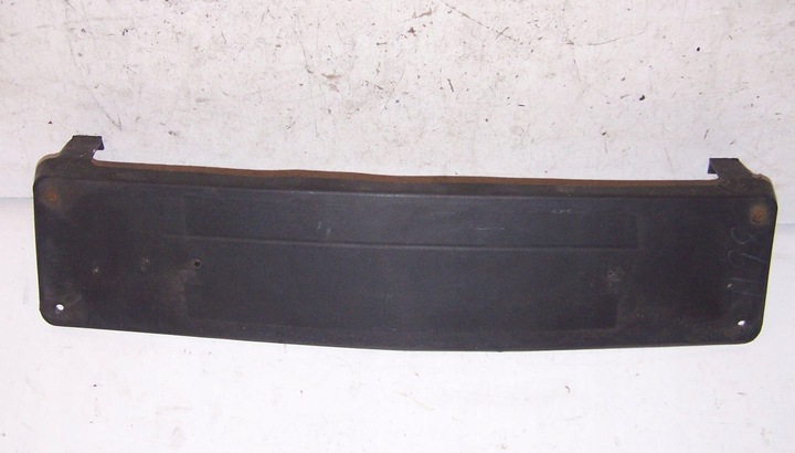 фото №1, C-klasa w203 прокладка номерного знака реєстраційний