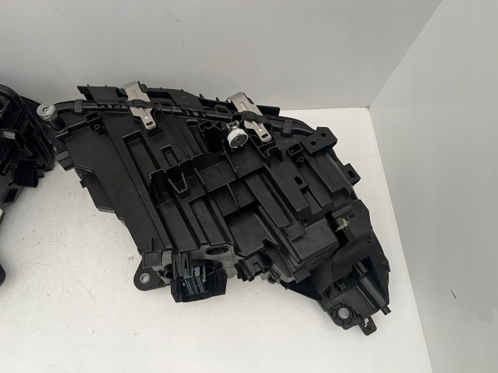 фото №12, Фара правая левая полный led bmw 5 g60 g61 5a798d1 5a798d2 синяя / серебряная