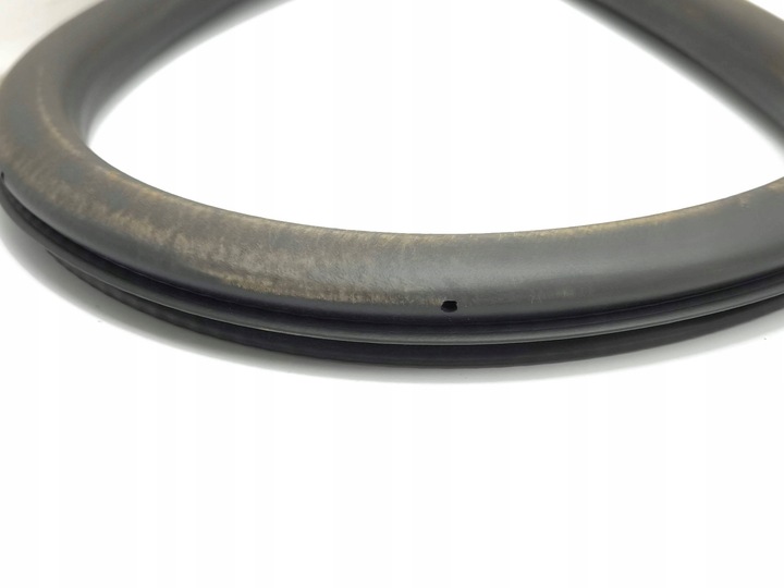 фото №10, Citroen c4 iii e-c4 2024 правая сторона резиновая прокладка дверь передних