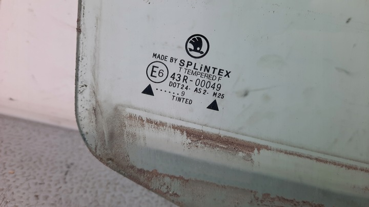 фото №2, Скло двері праві зад skoda octavia i 99r hb