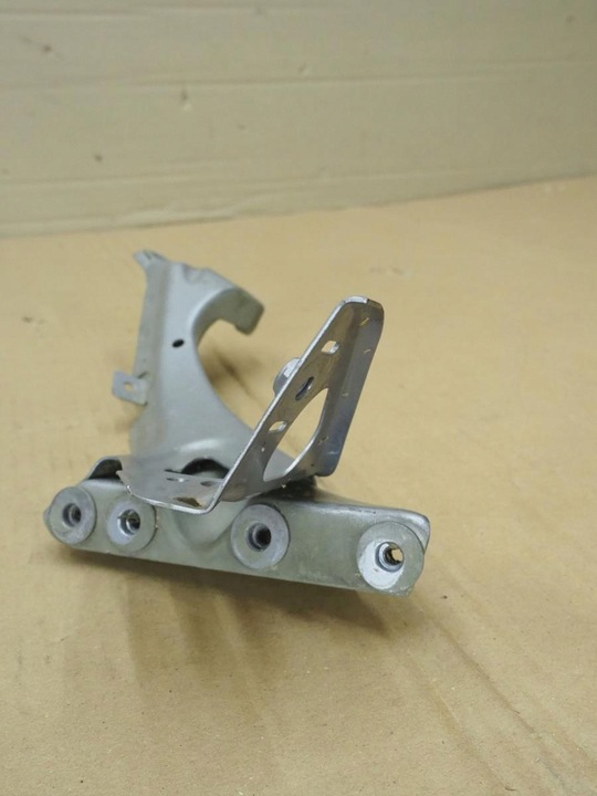 фото №6, Audi a6 c7 кронштейн крепление крыльев левый перед 4g0805815