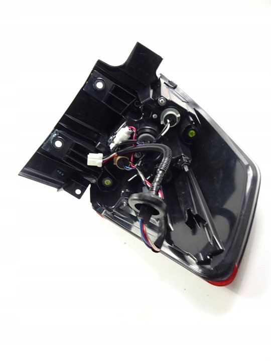 фото №12, Nissan x-trail t32 рестайлинг лампа зад правая оригинал 26550-6fp0a