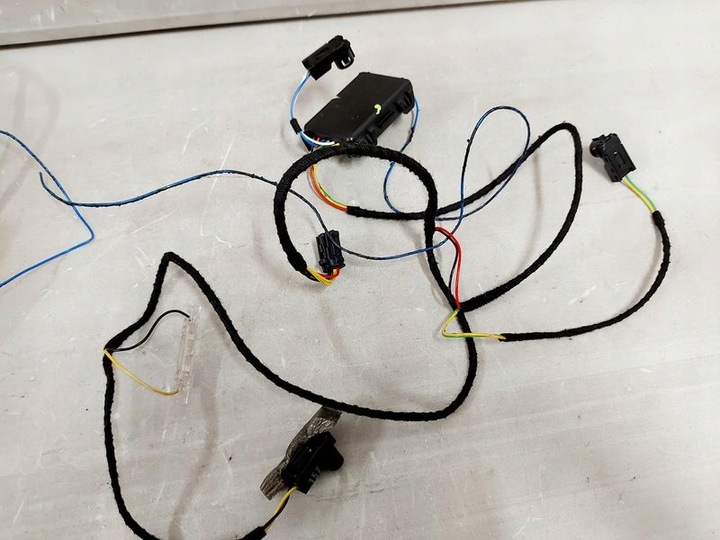 фото №3, C4 picasso i модуль освещение дверь обивка перед зад комплект 4 szt