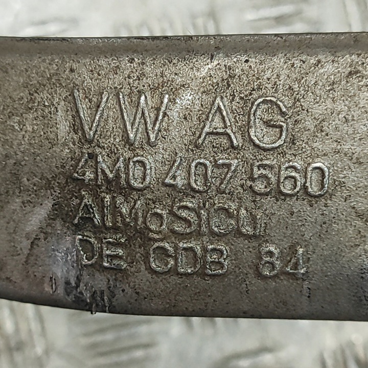 фото №8, Audi q8 2023 правая сторона ступица колёса передней