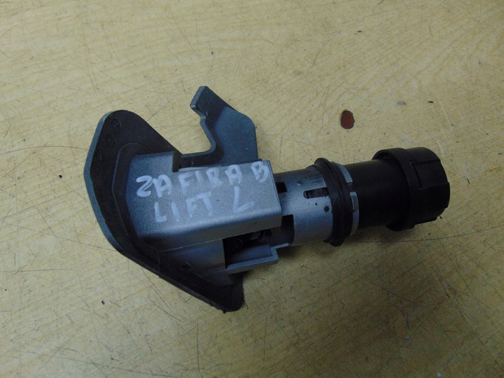 фото №1, Распылитель фара opel zafira b рестайлинг левый