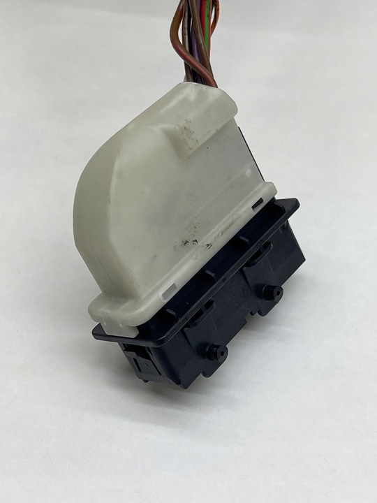 фото №5, Audi volkswagen seat skoda штекер разъём соединитель дверь + шланг 4h0972701