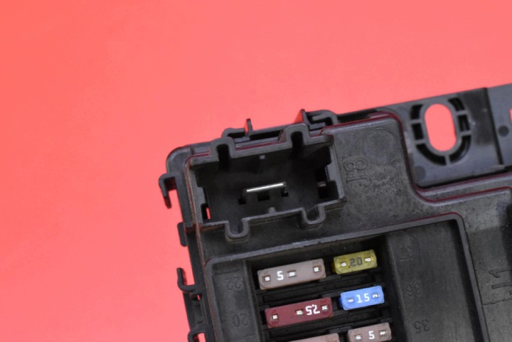 фото №7, Блок предохранителей bcm hu5t-15604-bfb ford mondeo mk5 2.0 tdci 180 km