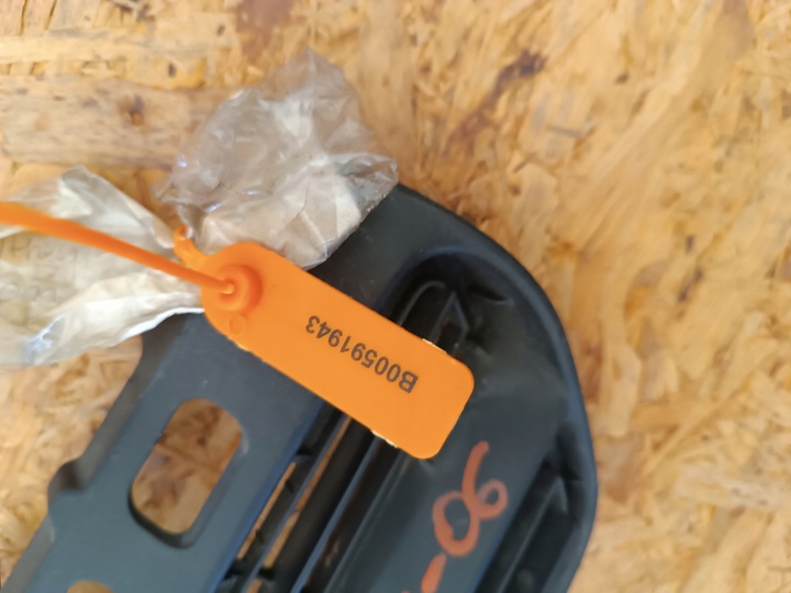 фото №13, Решітка радіатора решітка бампера toyota corolla e12 53111-02330 оригінал