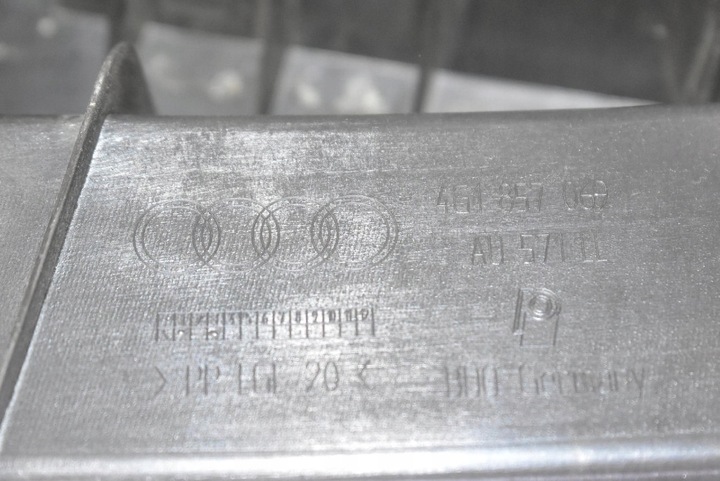 фото №11, Панель роздавальна консоль капот подушка безпеки eu audi a6 c7 універсал 10-14