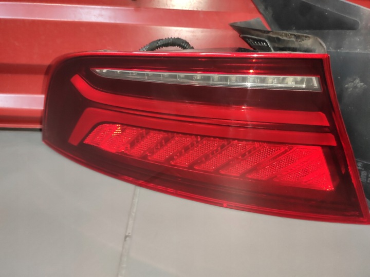 фото №11, Audi a7 4g8 рестайлинг лампы зад полный led matrix левое правое зад оригинал европа