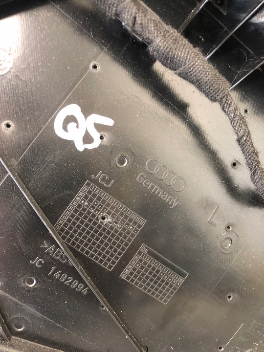 фото №6, Боковина дверь левый зад audi q5 8r