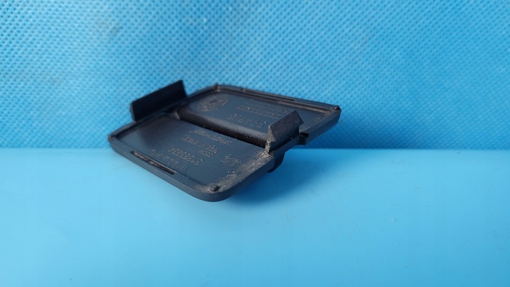 фото №11, Volvo xc90 ii 19r заглушка фаркоп решётки бампера перед r-design 31383834