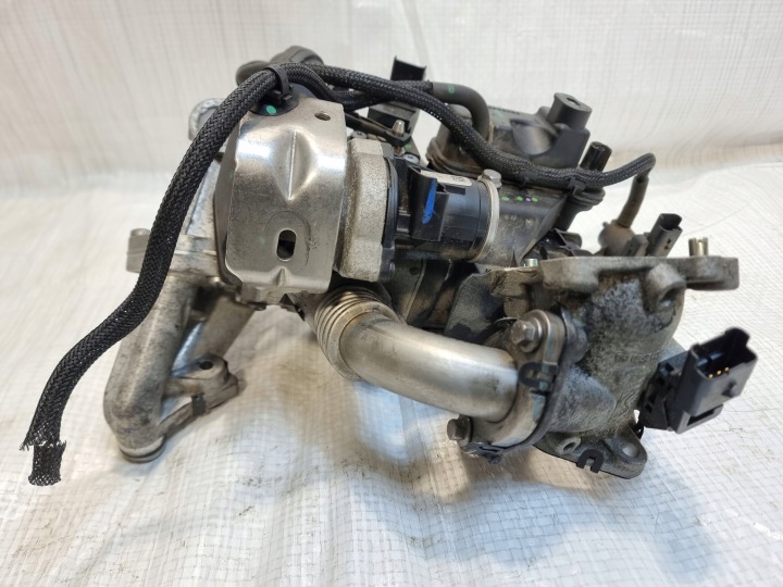 фото №9, Ford mondeo mk5 focus mk3 2.0tdci радиатор клапан egr 9807593080