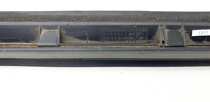 фото №12, Mercedes w168 планка двері dół нижня перед передня права