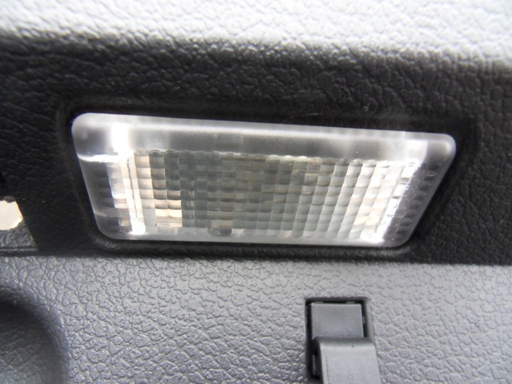 фото №7, Бардачок пасажира vw golf v plus 5m1857097n