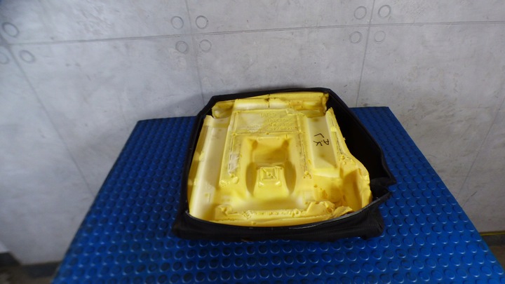 фото №8, Матеріал спинка сидіння праві ліві 39083390 39083391 opel astra k v універсал