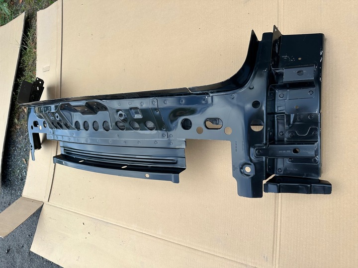 фото №3, Audi q7 sq7 rsq7 2 ii 4m0 2016-2024 pas задній стіна 4m0813253c 4m0813303b