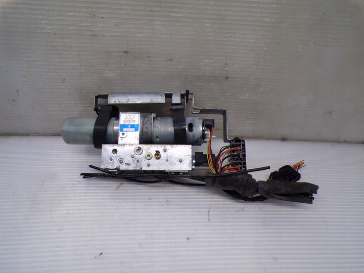 фото №1, Насос дах mercedes slk r 171 1718000030